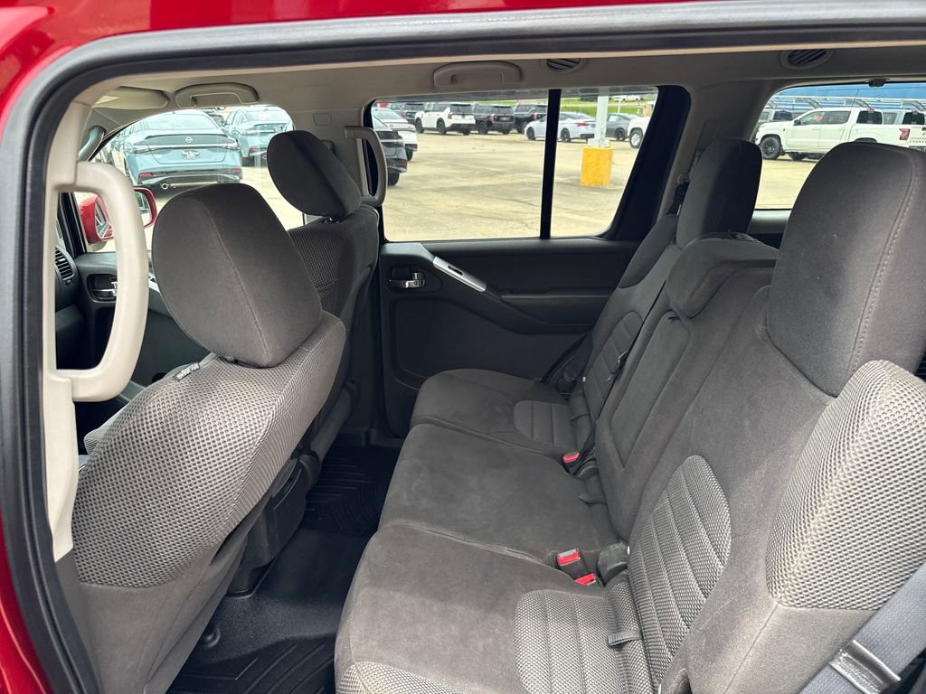 Used 2012 Nissan Pathfinder SV RWD image 23