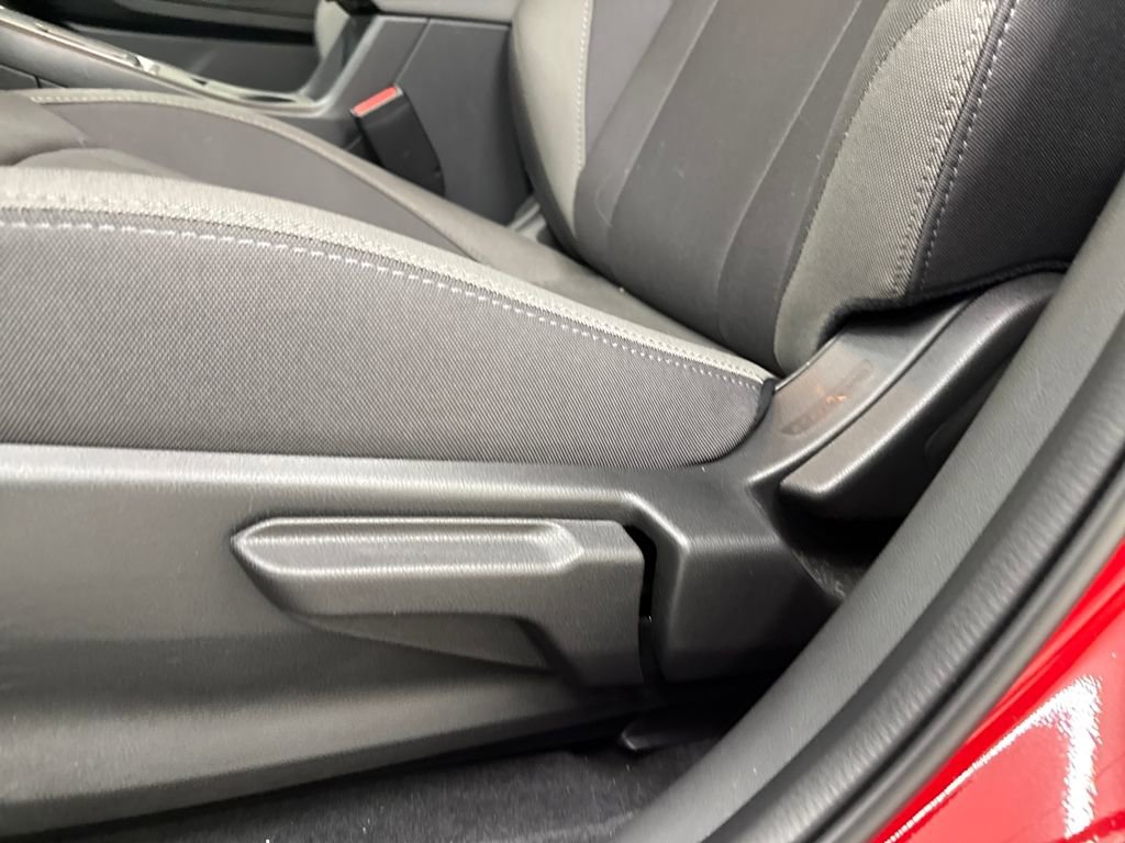 Certified 2025 Subaru Impreza 2.0i image 13