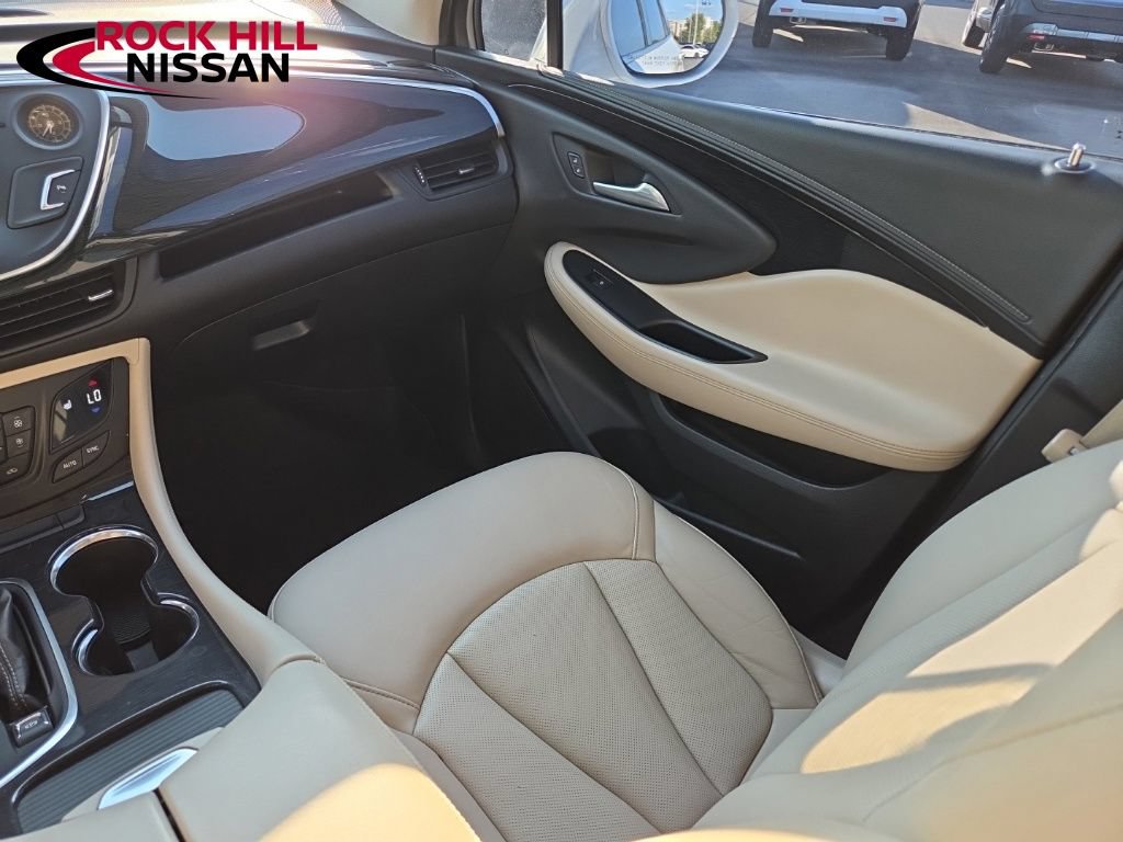 Used 2017 Buick Envision Essence FWD image 29