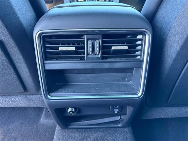 Used 2021 Porsche Cayenne image 13