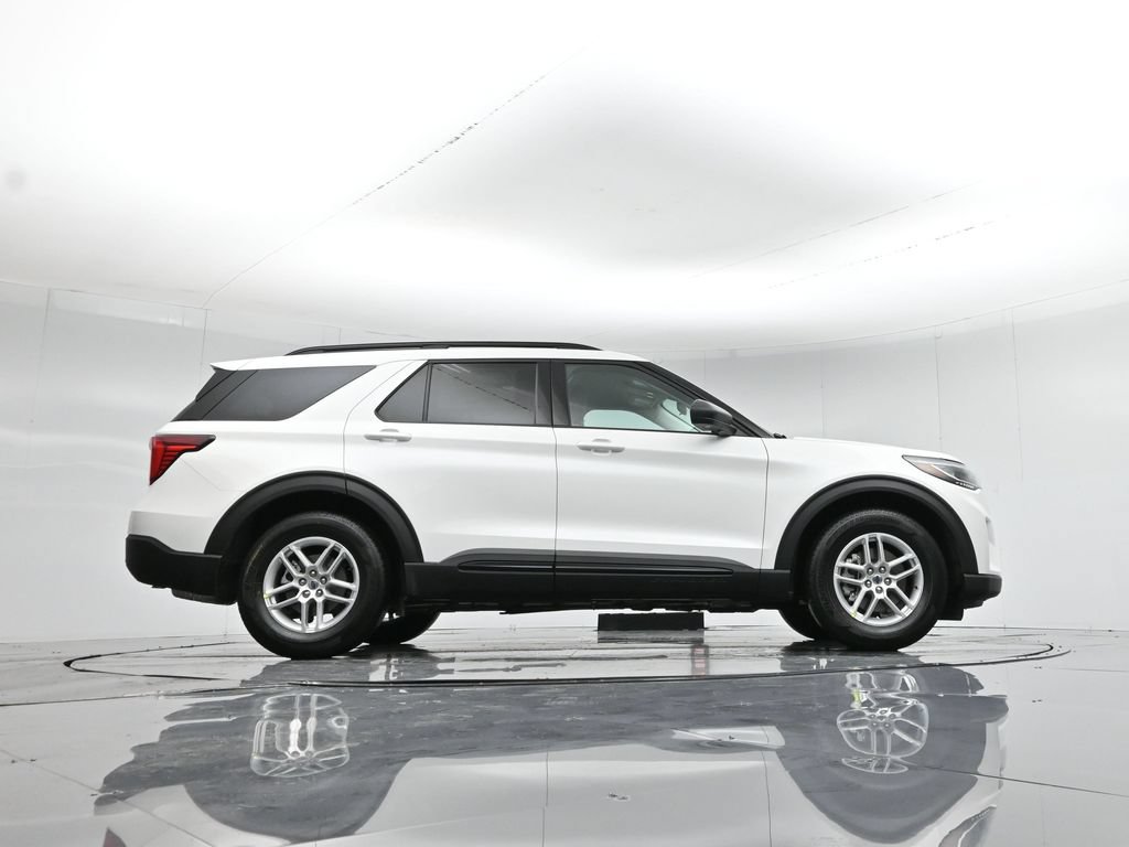 New 2026 Ford Explorer Active RWD image 52