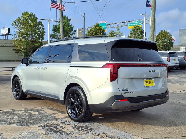 Used 2026 Kia Carnival SX w/ SX Dark Edition Package FWD image 23
