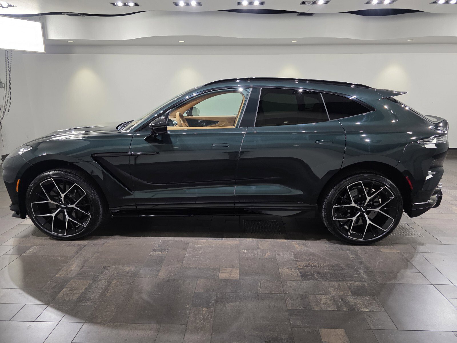 New 2026 Aston Martin DBX 707 AWD/4WD image 25