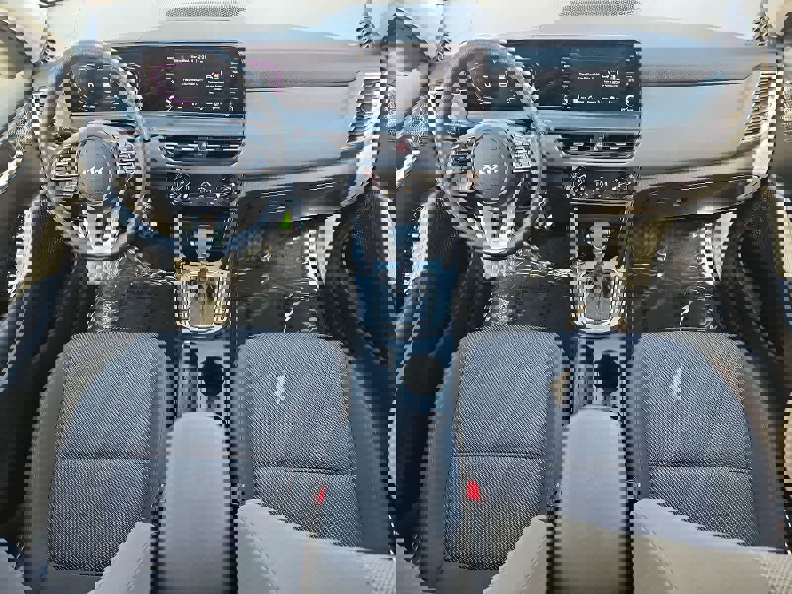 Used 2024 Kia Seltos LX image 18