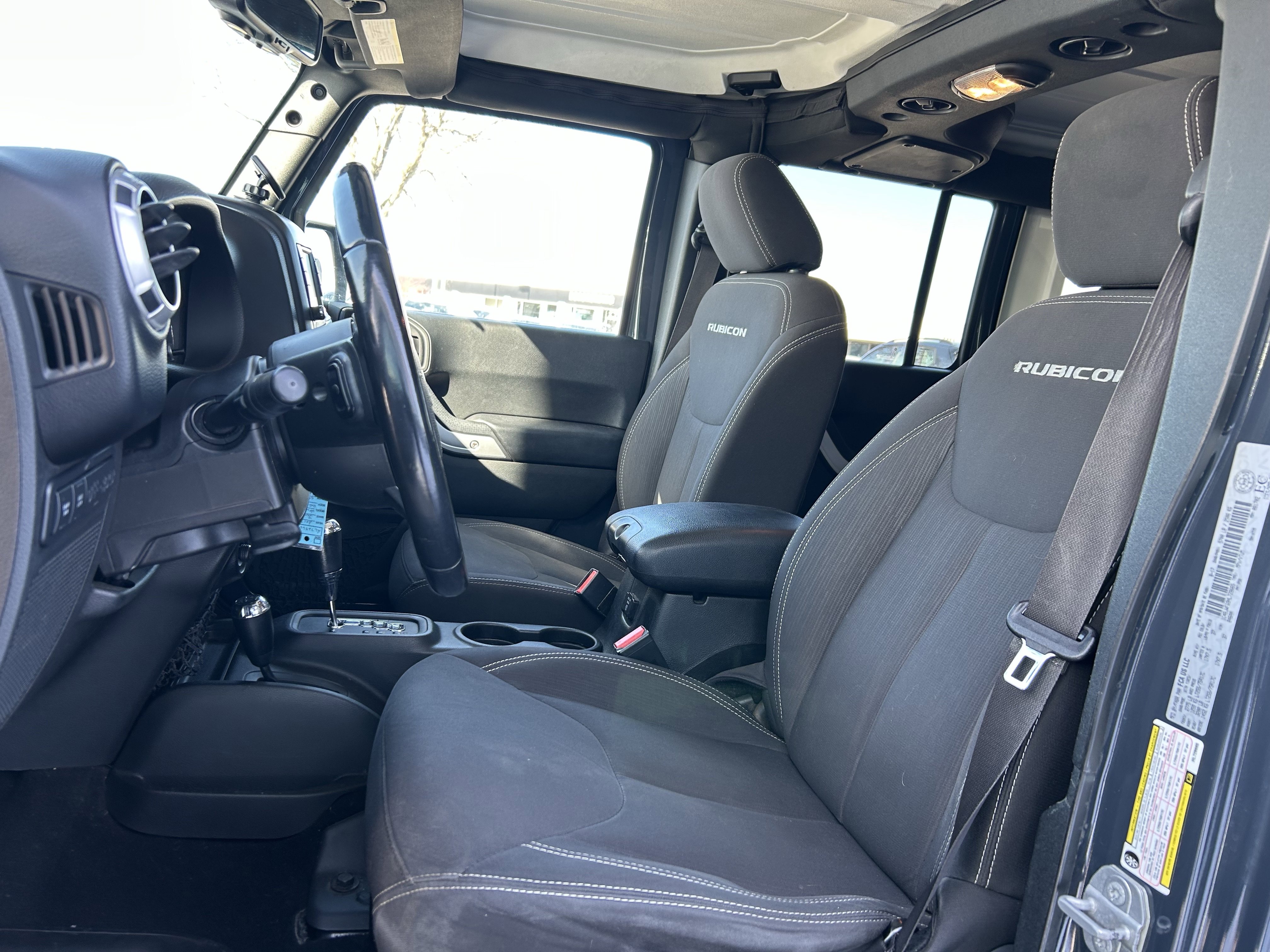 Used 2017 Jeep Wrangler Unlimited Rubicon image 19