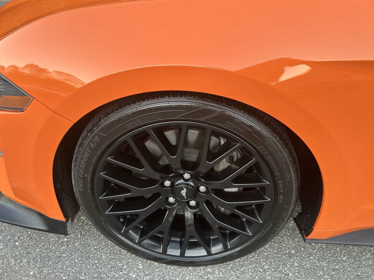 Used 2020 Ford Mustang GT w/ Black Accent Package RWD image 16
