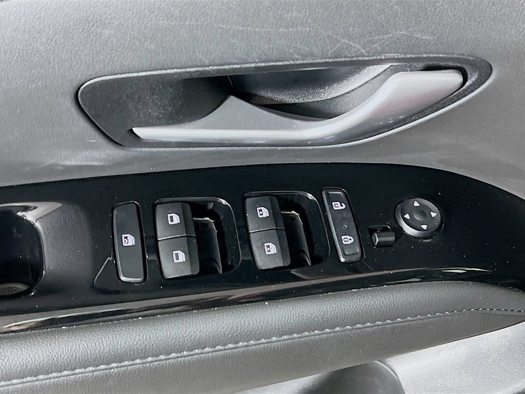 Used 2023 Hyundai Tucson Limited AWD/4WD image 17