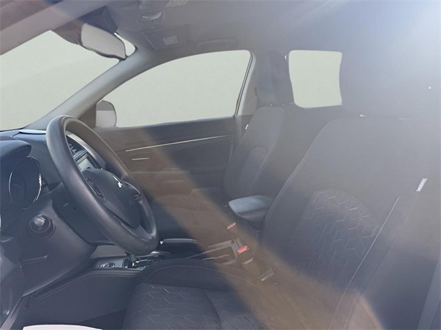 Used 2023 Mitsubishi Outlander Sport ES image 9