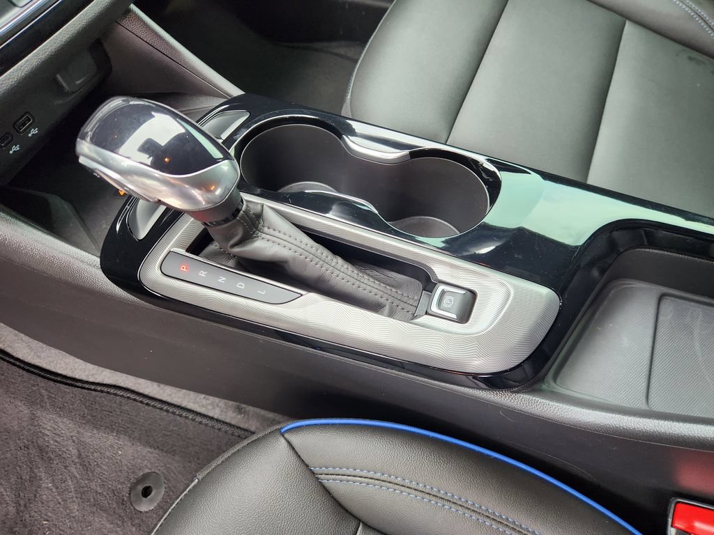 Used 2025 Buick Envista Sport Touring w/ Convenience II Package FWD image 19