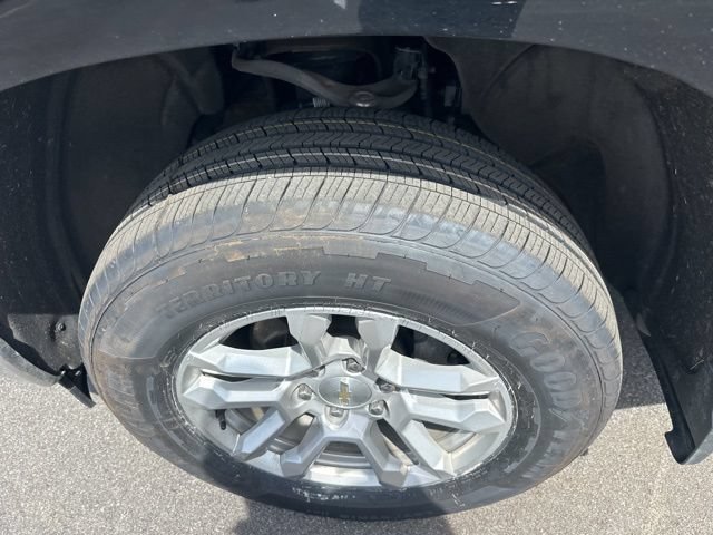 Used 2023 Chevrolet Silverado 1500 LT AWD/4WD image 20