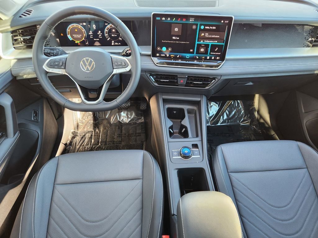 New 2026 Volkswagen Tiguan SE image 16