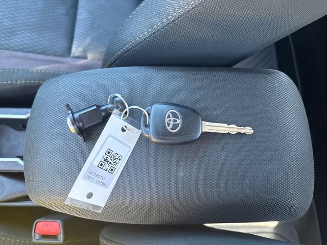 Used 2017 Toyota Corolla LE FWD image 28