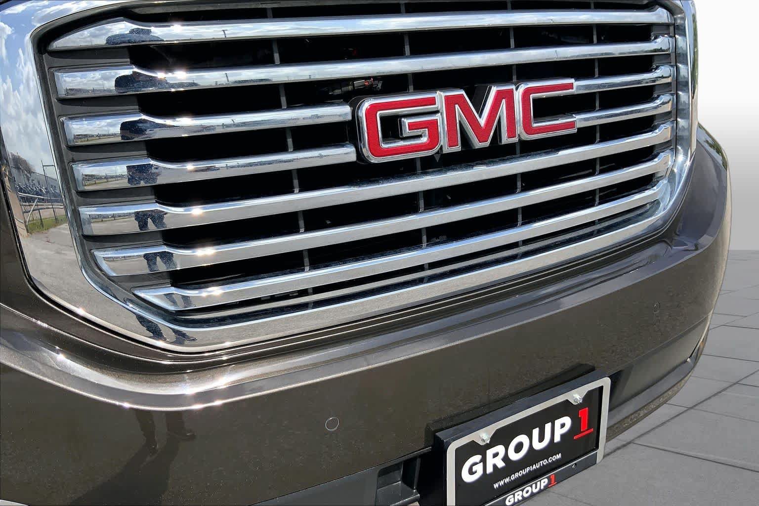Used 2020 GMC Yukon XL SLT w/ Premium Edition RWD image 29