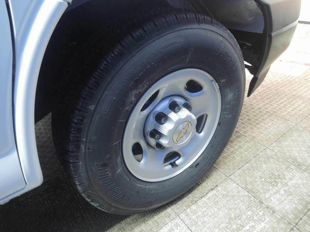 New 2026 Chevrolet Express 2500 w/ Driver Convenience Package image 35