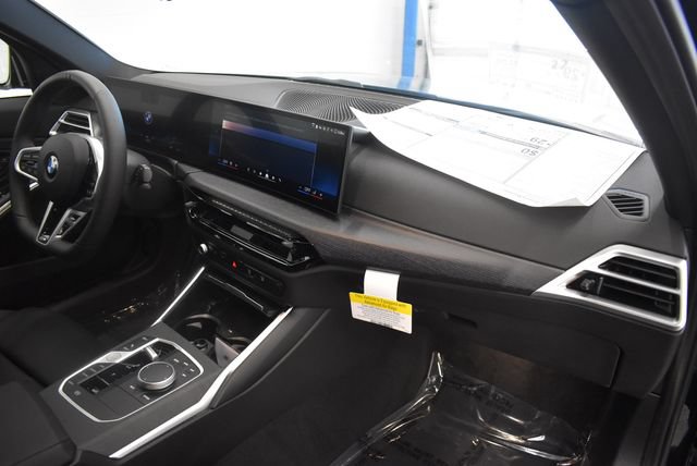 New 2026 BMW 330i xDrive Sedan w/ M Sport Package AWD/4WD image 18
