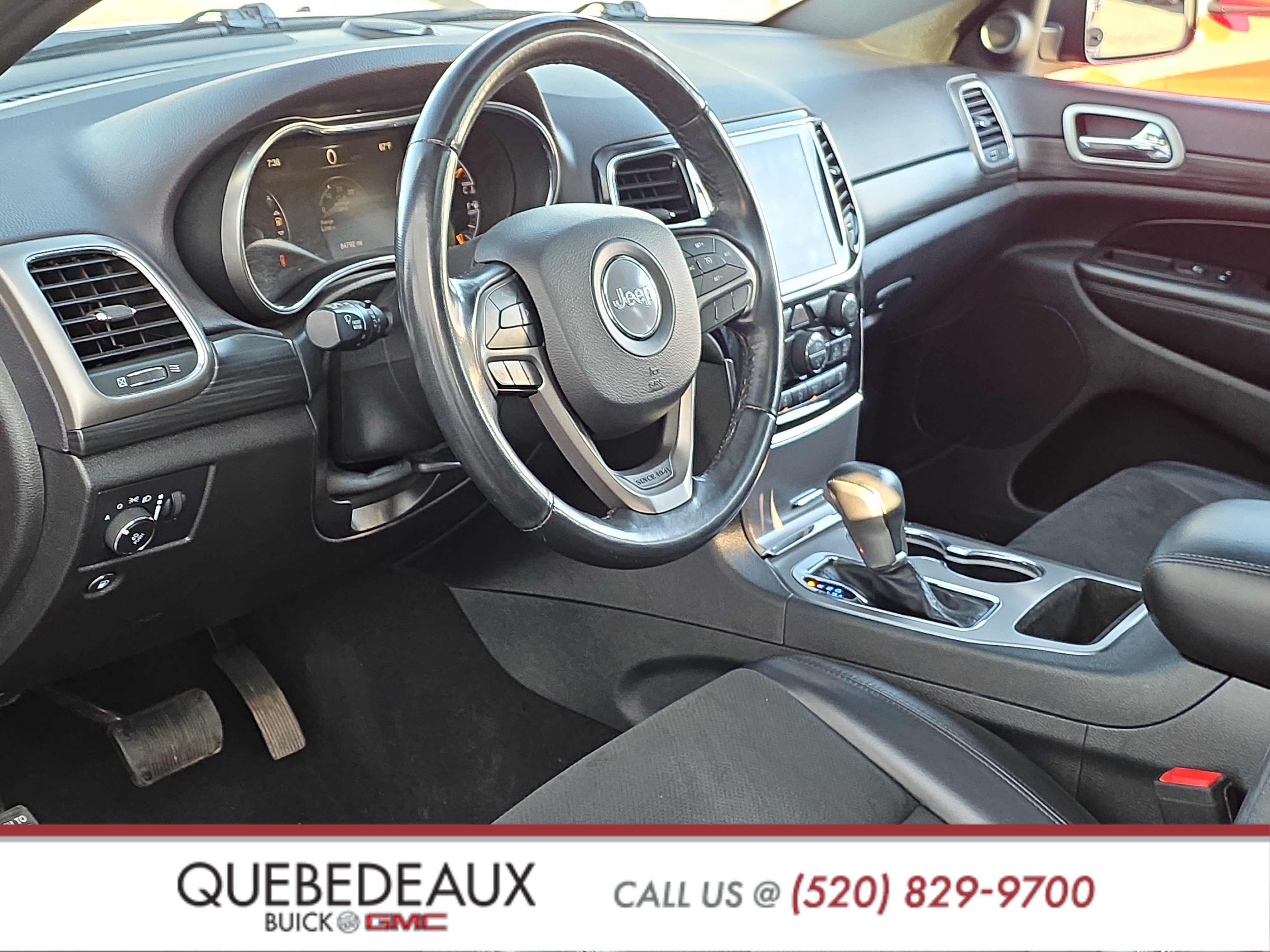 Used 2020 Jeep Grand Cherokee Altitude AWD/4WD image 10
