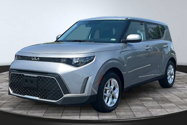 Certified 2023 Kia Soul LX w/ LX Technology Package FWD image 1