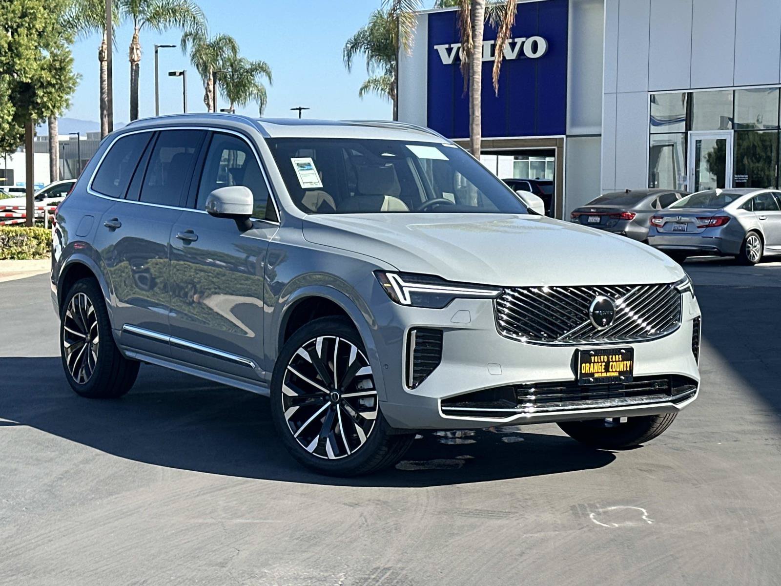 New 2026 Volvo XC90 T8 Plus w/ Protection Package Premier AWD/4WD image 1