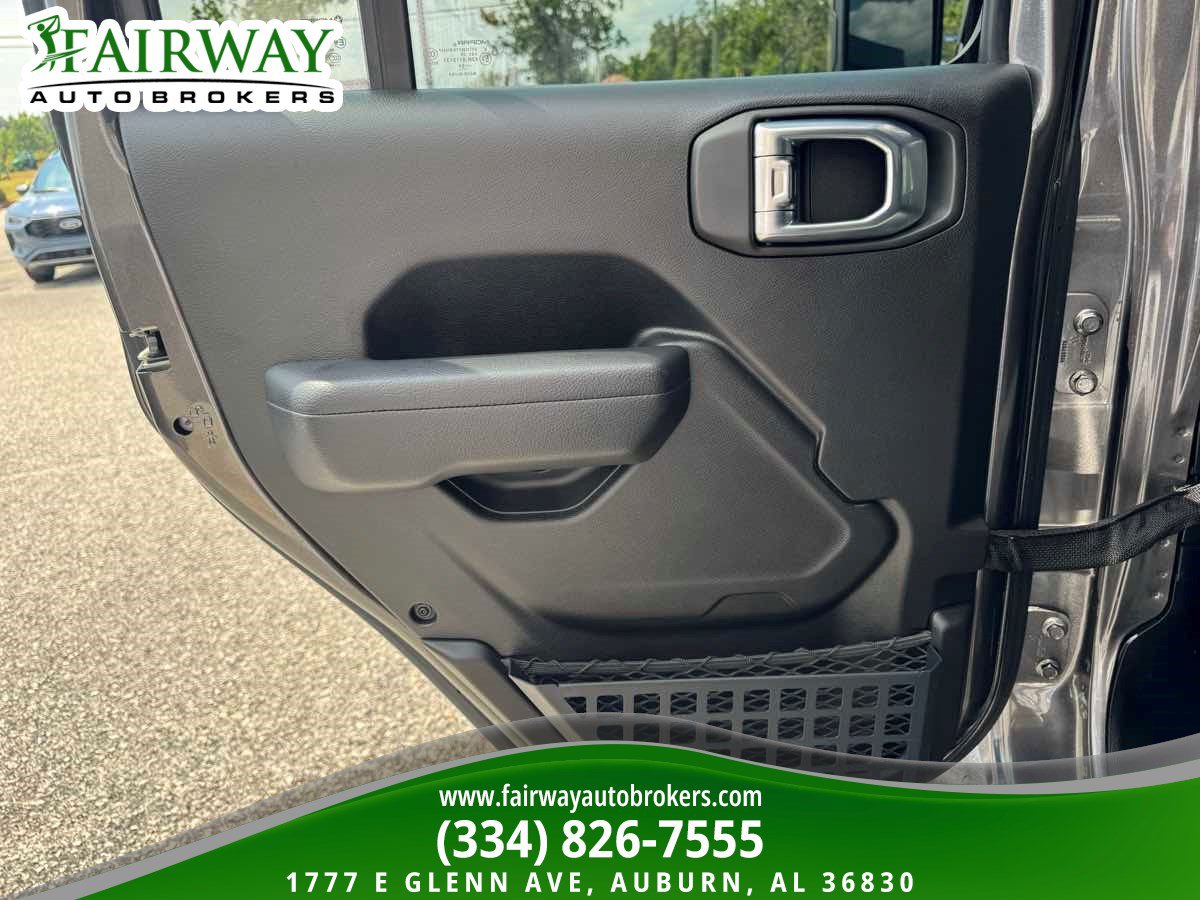 Used 2024 Jeep Gladiator Sport AWD/4WD image 27