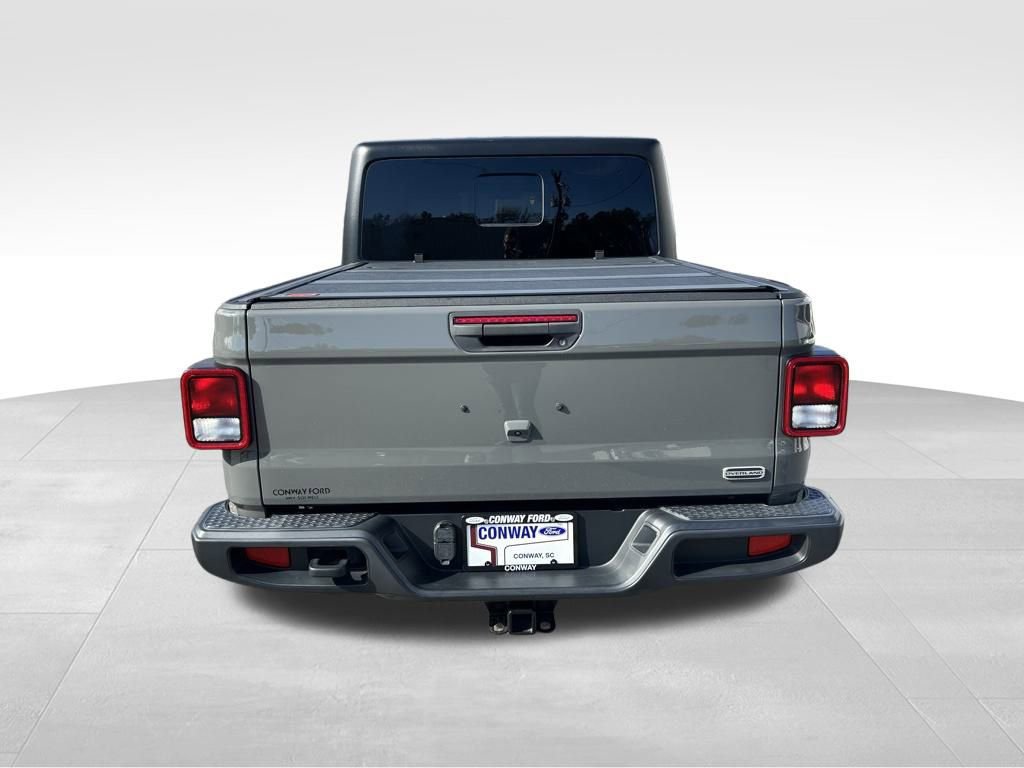 Used 2023 Jeep Gladiator Overland w/ Popular Equipment Package image 5