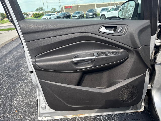 Used 2018 Ford Escape SE FWD image 14