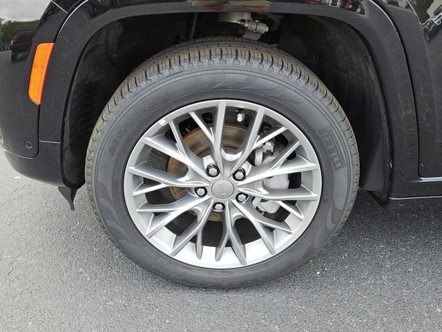 Used 2025 Jeep Grand Cherokee Summit AWD/4WD image 9