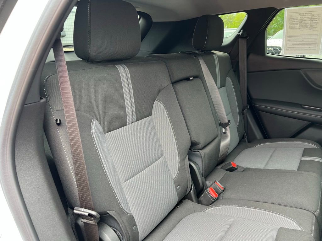 Used 2024 Chevrolet Blazer LT w/ Convenience Package FWD image 18