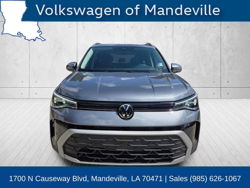 Certified 2025 Volkswagen Taos SE FWD image 8