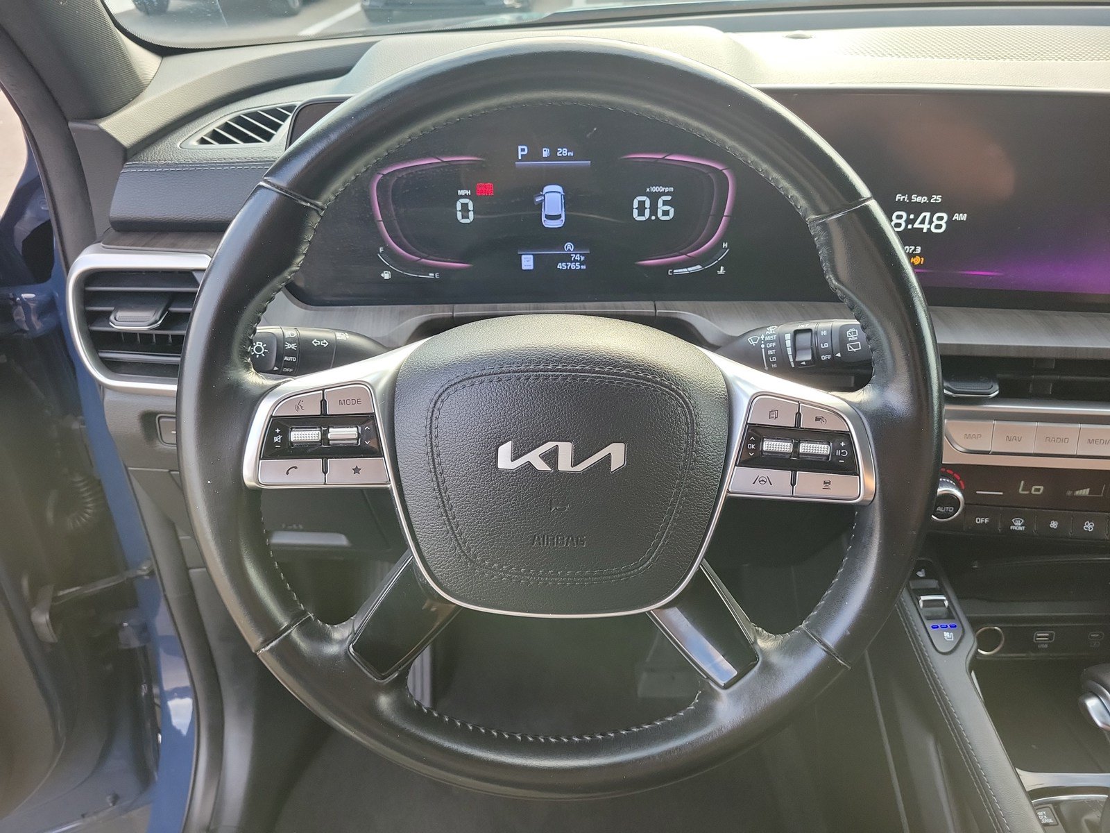 Used 2023 Kia Telluride EX FWD image 17