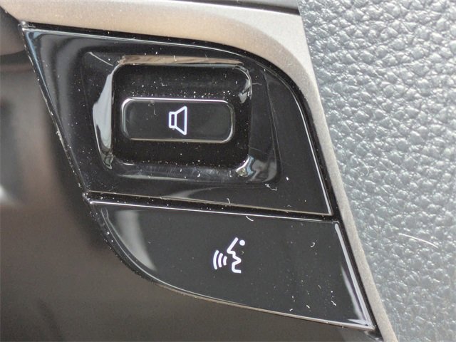 Used 2025 Toyota Camry SE image 25