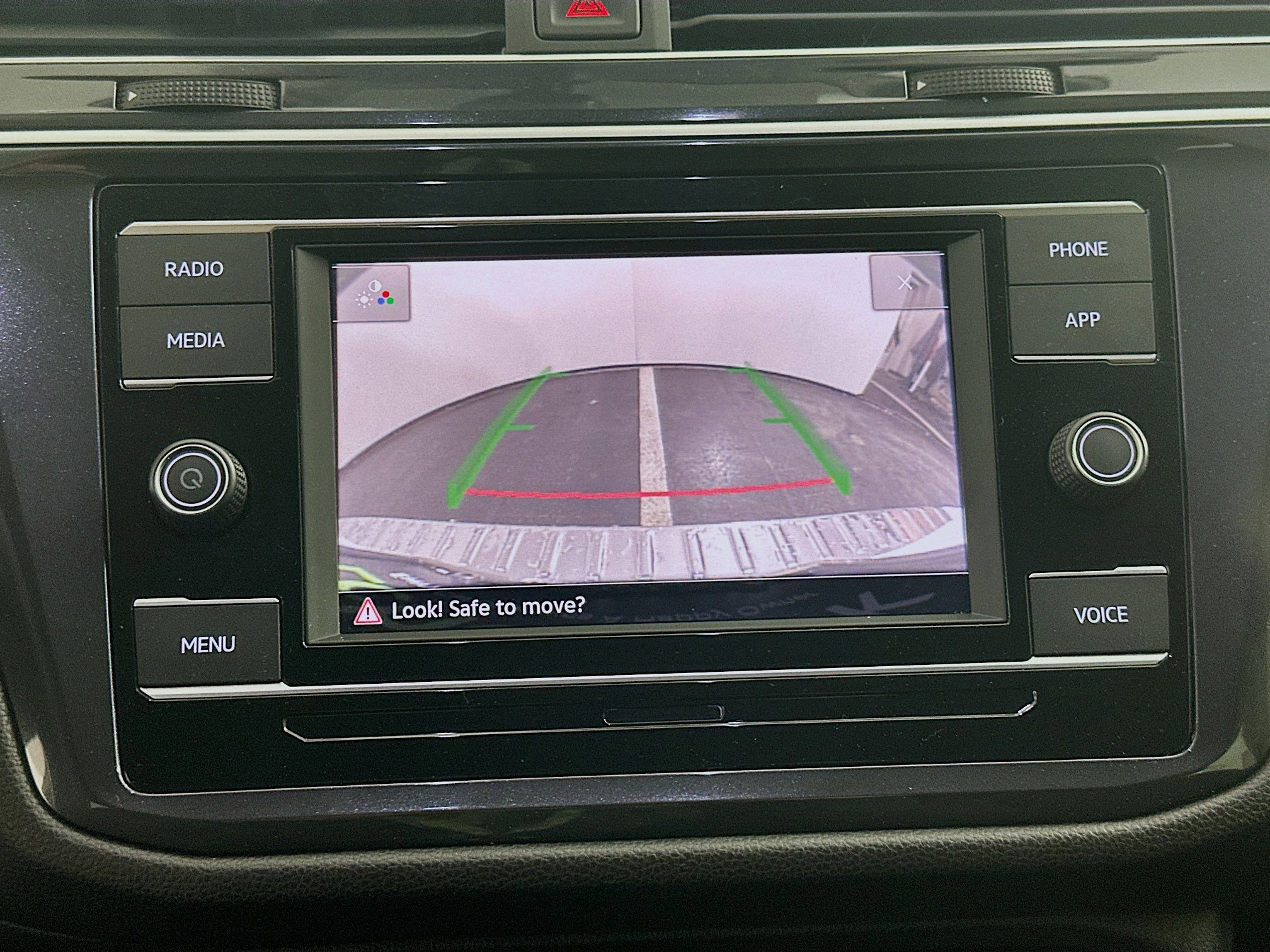 Used 2023 Volkswagen Tiguan S image 21