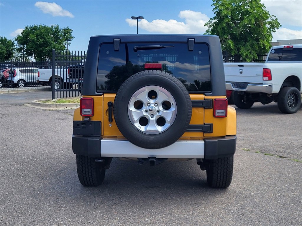 Used 2014 Jeep Wrangler Unlimited Sahara w/ Connectivity Group image 9