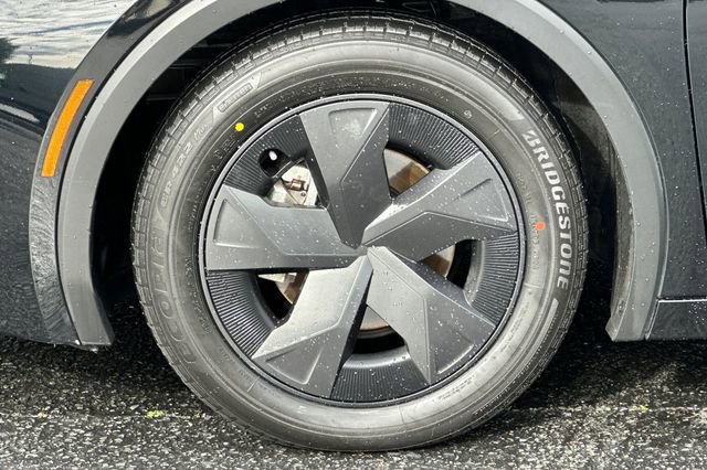 Certified 2024 Toyota Prius LE image 32