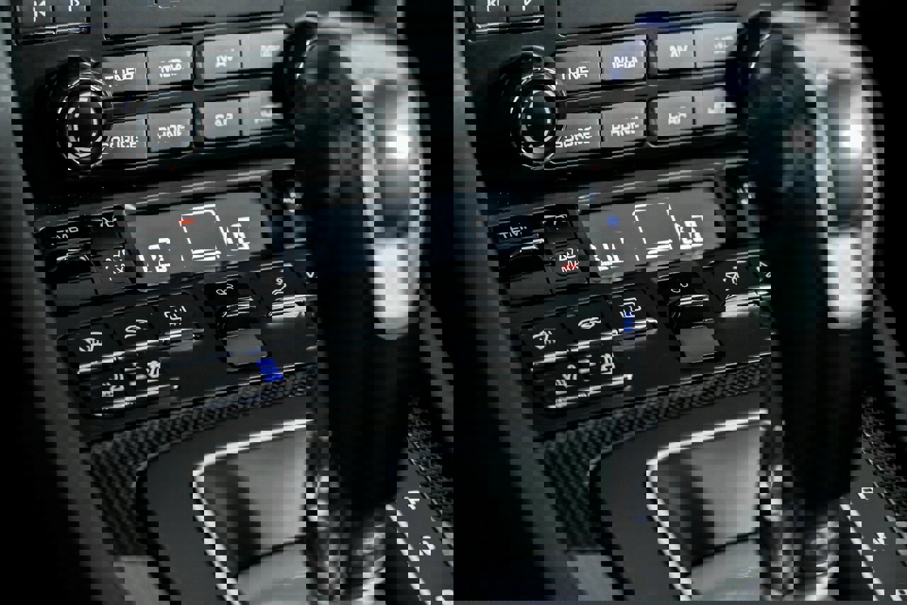 Used 2017 Porsche 911 Turbo image 37