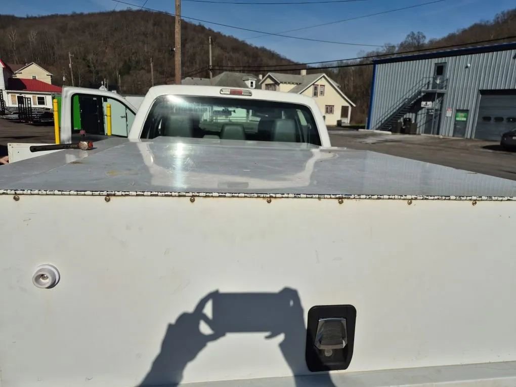 Used 2016 Ford F250 XL w/ Snow Plow Prep Package AWD/4WD image 12