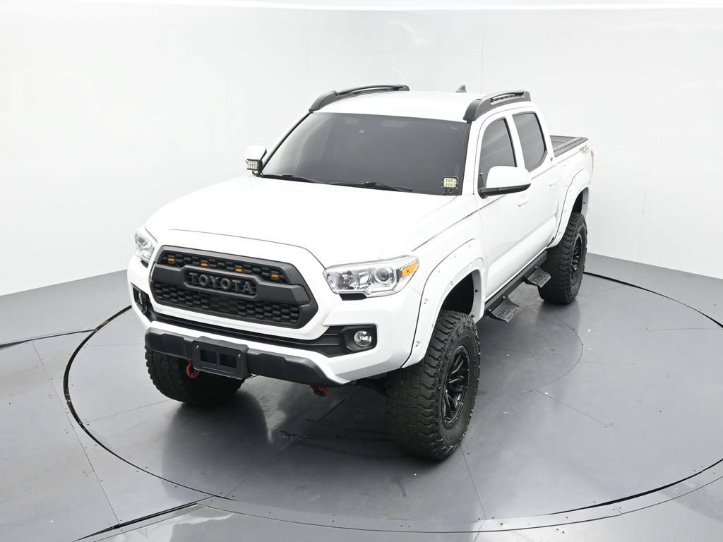 Used 2022 Toyota Tacoma SR AWD/4WD image 20