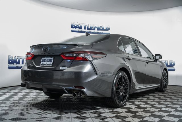 Used 2023 Toyota Camry SE image 6