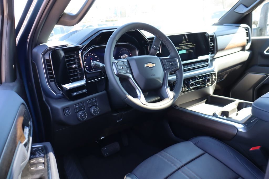 New 2026 Chevrolet Silverado 3500 High Country w/ Technology Package image 16