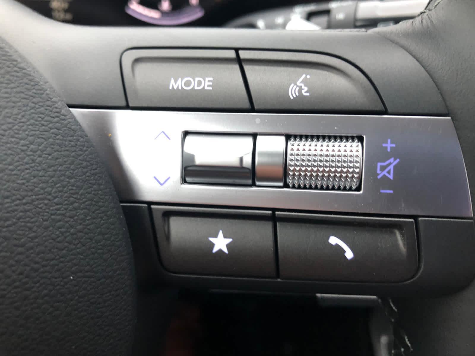 New 2026 Hyundai Kona SEL Premium image 8