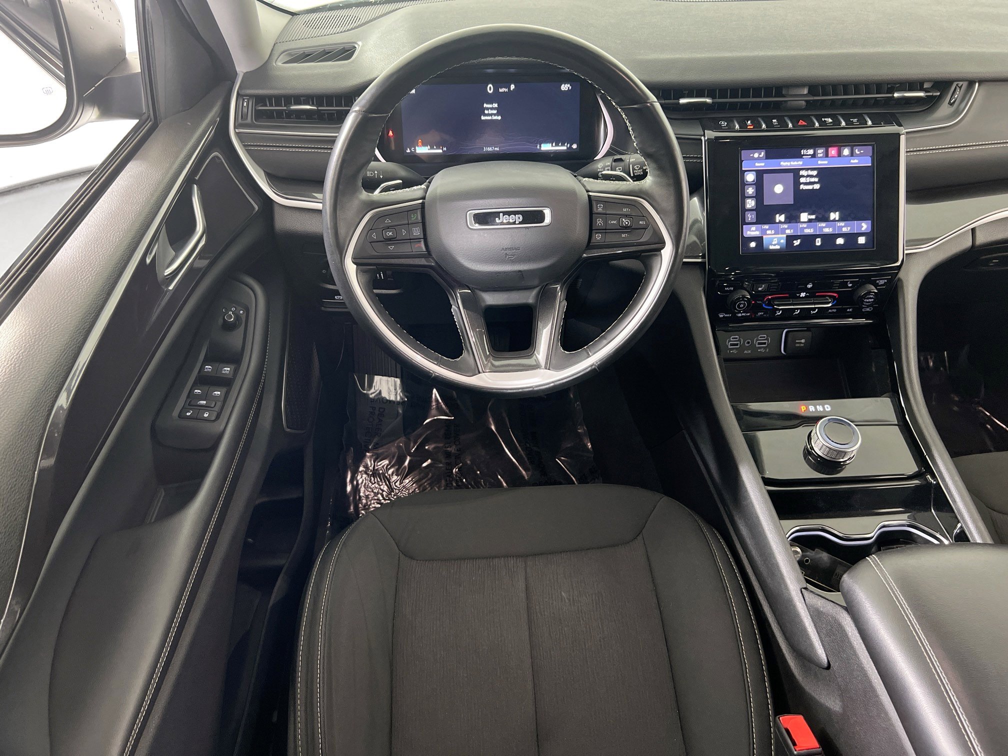 Used 2021 Jeep Grand Cherokee L Laredo w/ Luxury Tech Group I image 21