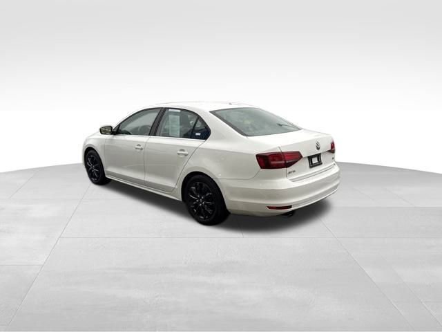 Used 2017 Volkswagen Jetta S w/ Jetta S Cold Weather Package image 5