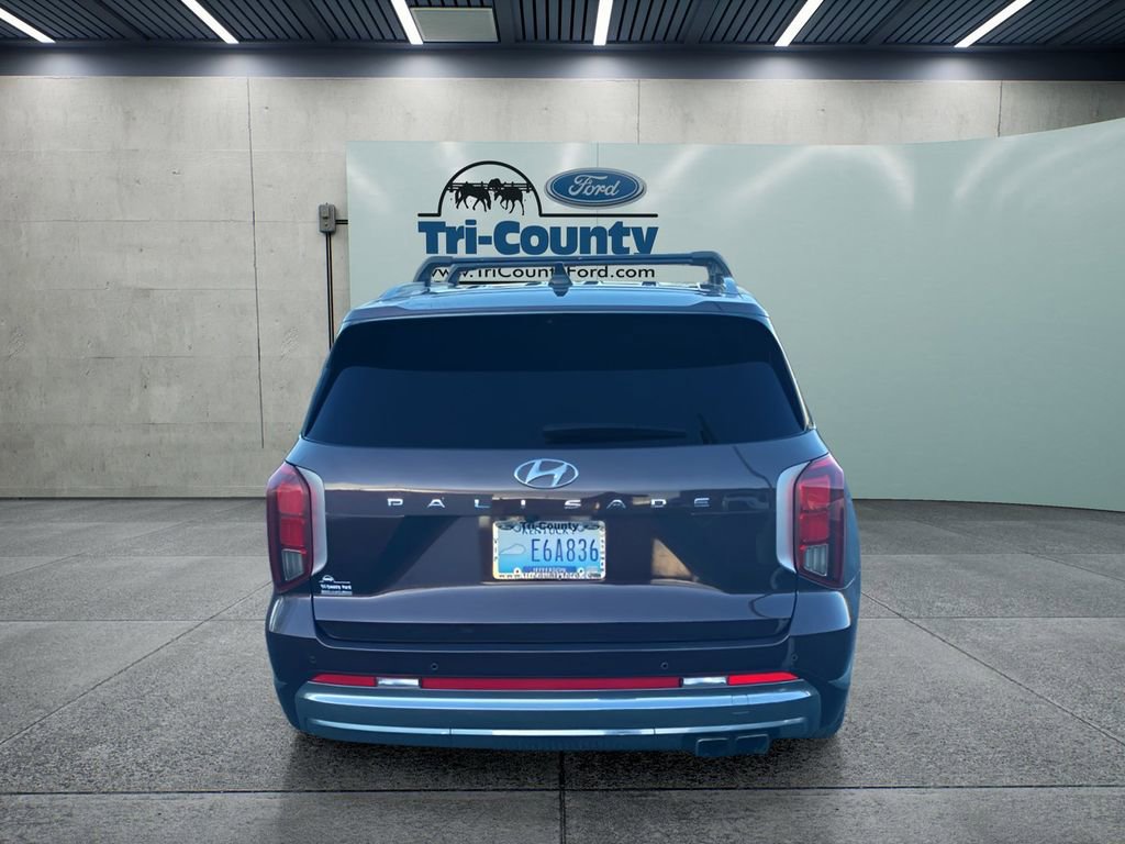 Used 2023 Hyundai Palisade Calligraphy image 5
