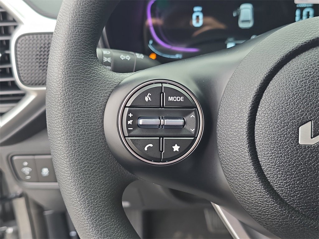 New 2025 Kia Soul LX image 31