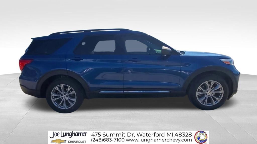 Used 2020 Ford Explorer XLT w/ Equipment Group 202A AWD/4WD image 10