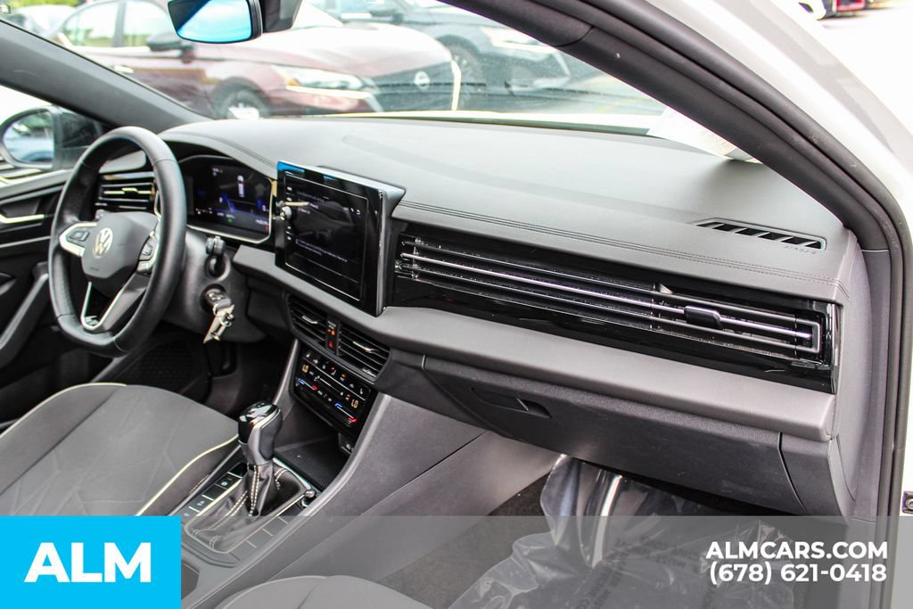 Used 2025 Volkswagen Jetta Sport FWD image 22