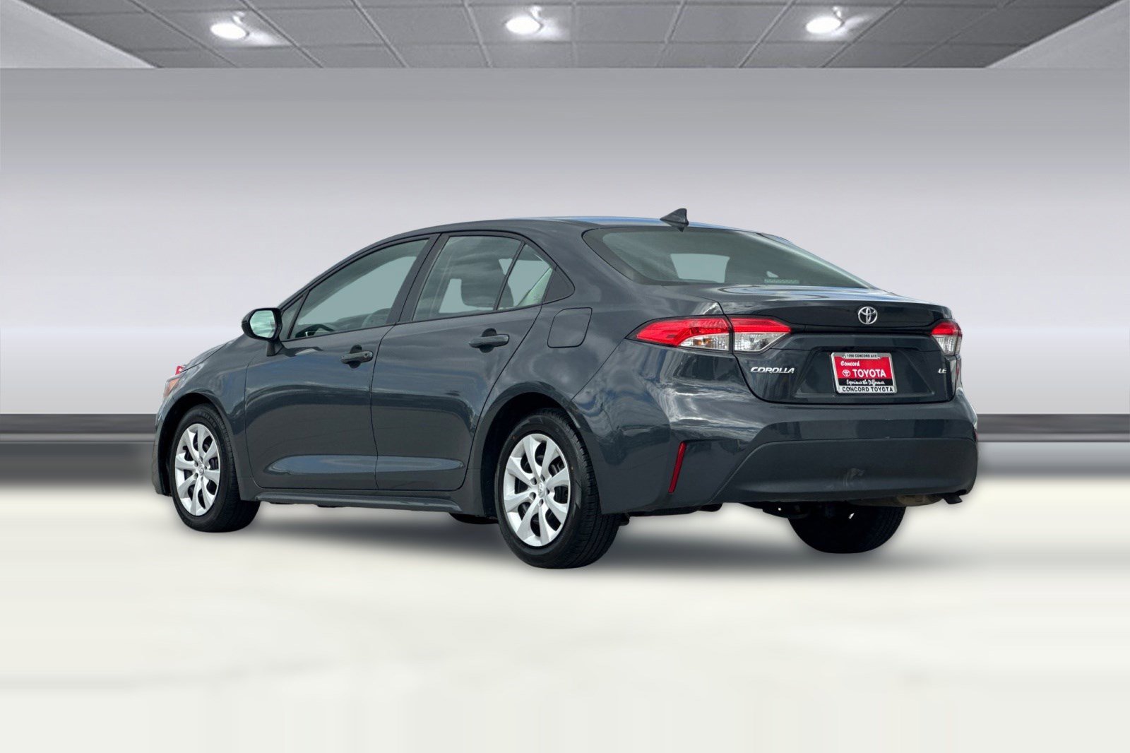 Used 2024 Toyota Corolla LE image 7