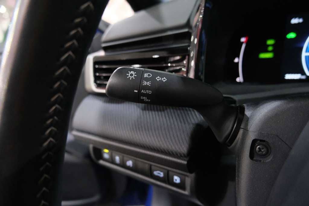 Used 2025 Toyota Camry SE w/ Multimedia Upgrade Package image 38