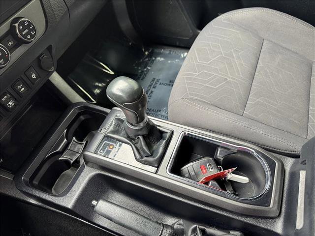 Used 2018 Toyota Tacoma TRD Sport w/ Technology Package image 16