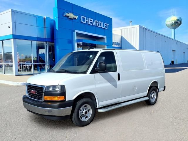 Used 2025 GMC Savana 2500 w/ Driver Convenience Package RWD image 8