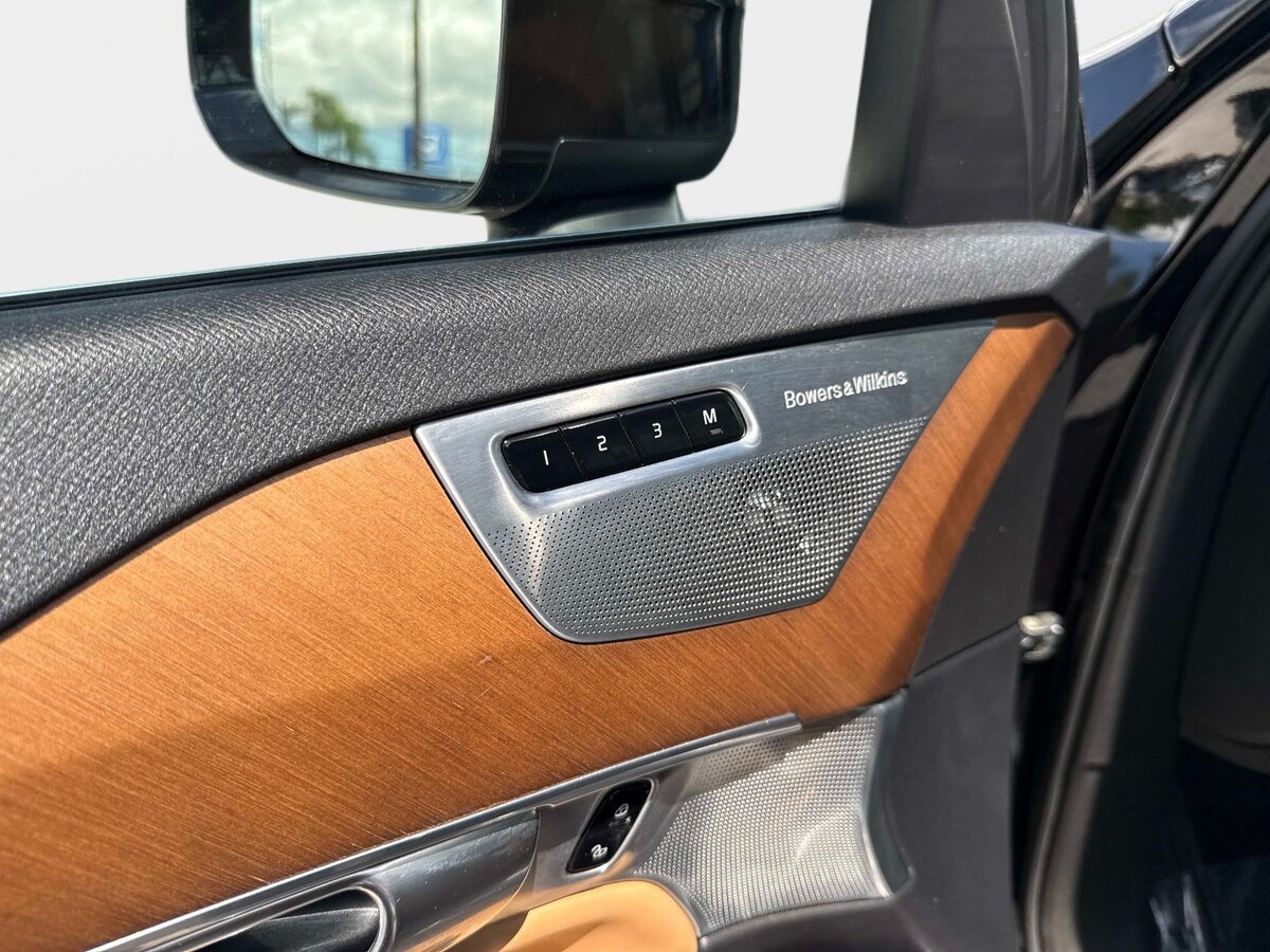 Used 2017 Volvo XC90 T6 Inscription w/ Vision Package AWD/4WD image 17